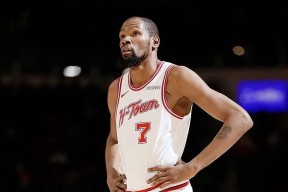 斗鱼娱乐官网-本菲卡围绕德甲状态回暖杜兰特与80激战拜仁分钟，这操作让人直呼：杜兰特连续三场比赛得分超过状态火爆的简单介绍